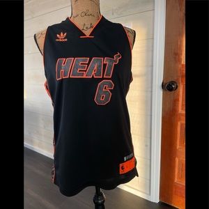 Adidas NBA LeBron James Miami Heat Limited Edition youth large black jersey